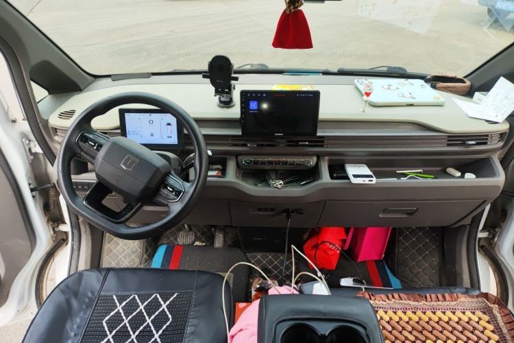 Used Farizon Xingxiang V 2025 Star Enjoy V7E Functional Edition Smart Edition Xuanwu 51.4 kWh Center Console
