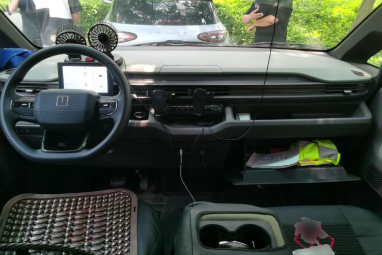 Used Farizon Xingxiang V 2025 Star Enjoy V7E Functional Edition Smart Wealth Edition Xuanwu 51.4 kWh Center Console