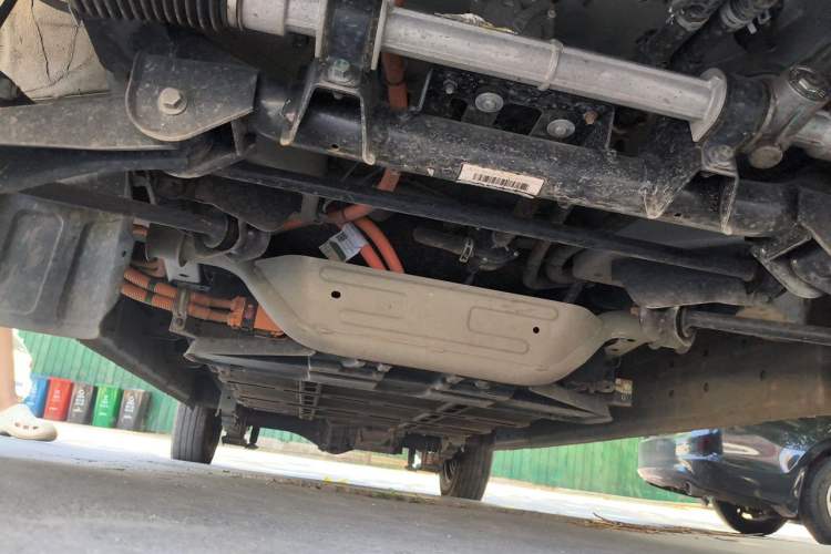 Used Farizon Xingxiang V  Chassis Front