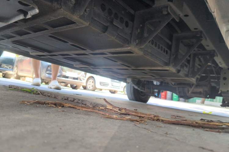 Used Farizon Xingxiang V  Chassis Front Left