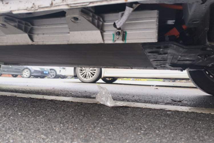 Used Farizon Xingxiang V 2025 Star Enjoy V7E Smart Edition Xuanwu 51.4 kWh Chassis Front Right