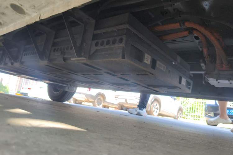 Used Farizon Xingxiang V  Chassis Rear Left