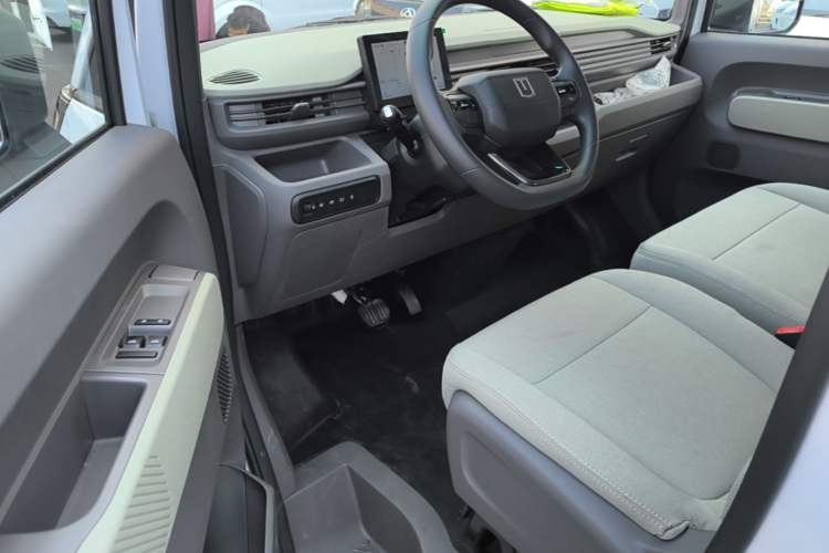 Used Farizon Xingxiang V 2025 Star Enjoy V7E Functional Edition Smart Edition Xuanwu 51.4 kWh Driver Seat