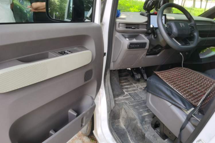 Used Farizon Xingxiang V 2025 Star Enjoy V7E Functional Edition Smart Wealth Edition Xuanwu 51.4 kWh Driver Seat