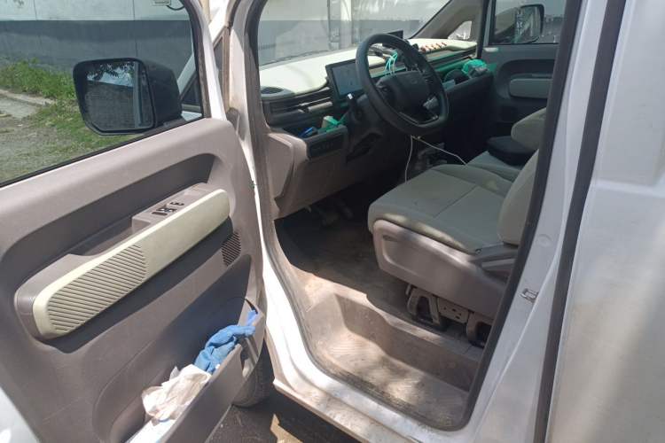 Used Farizon Xingxiang V 2025 Star Enjoy V7E Smart Edition Xuanwu 51.4 kWh Driver Seat