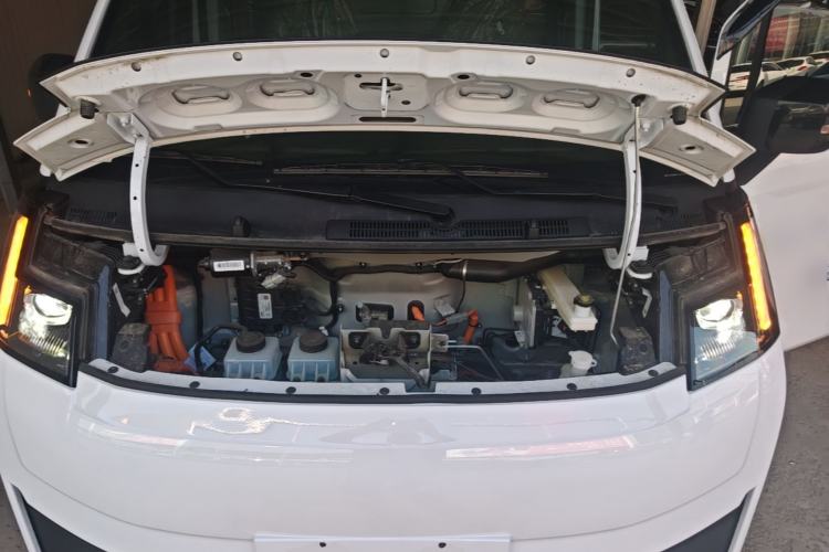 Used Farizon Xingxiang V 2025 Xingxiang V7E Smart Edition, Ewei 51.52 kWh Engine Bay
