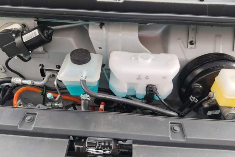 Used Farizon Xingxiang V 2025 Star Enjoy V6E Xuanwu Wealth Creation Edition II Engine Bay