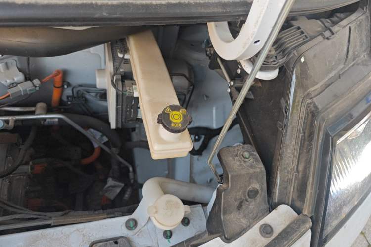 Used Farizon Xingxiang V 2025 Xingxiang V7E Functional Edition, Smart Edition, CATL 50.2kWh Engine Bay Left