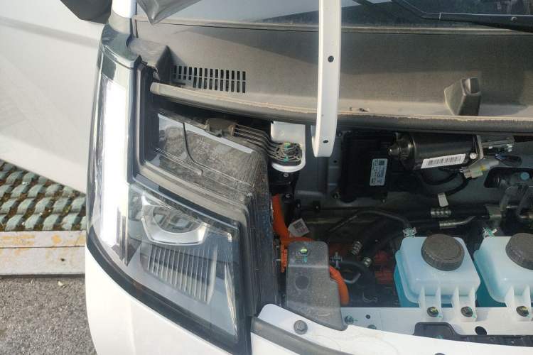 Used Farizon Xingxiang V 2025 Star Enjoy V7E Functional Edition Smart Edition Xuanwu 51.4 kWh Engine Bay Right