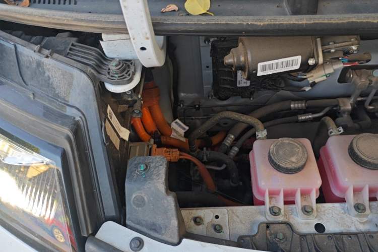 Used Farizon Xingxiang V 2025 Xingxiang V7E Functional Edition, Smart Edition, CATL 50.2kWh Engine Bay Right