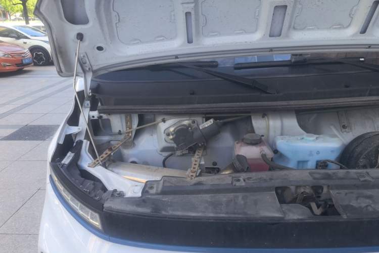 Used Farizon Xingxiang V 2025 Xingxiang V6E Xuanwu Wealth Creation Edition I Engine Bay Right