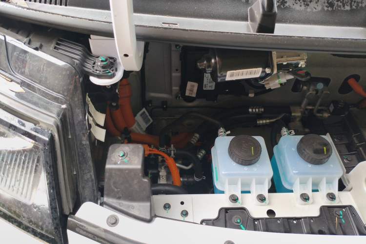 Used Farizon Xingxiang V 2025 Star Enjoy V7E Smart Edition Xuanwu 51.4 kWh Engine Bay Right