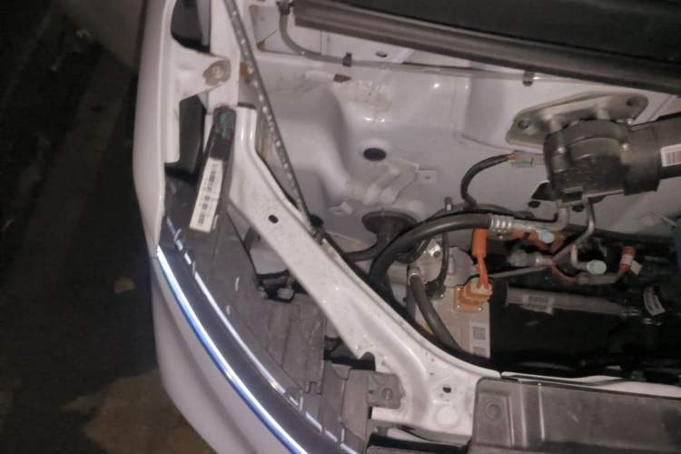 Used Farizon Xingxiang V 2025 Xingxiang V6E Xuanwu Wealth Creation Edition I Engine Bay Right