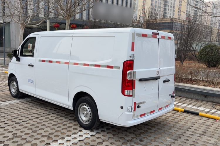 Used Farizon Xingxiang V 2025 Star Enjoy V7E Smart Wealth Edition Xuanwu 51.4 kWh Exterior 2