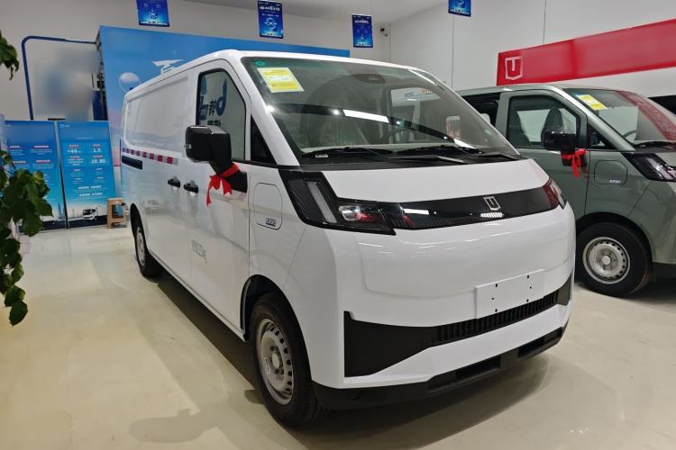 Used Farizon Xingxiang V 2025 Star Enjoy V7E Basic Model Exterior 2