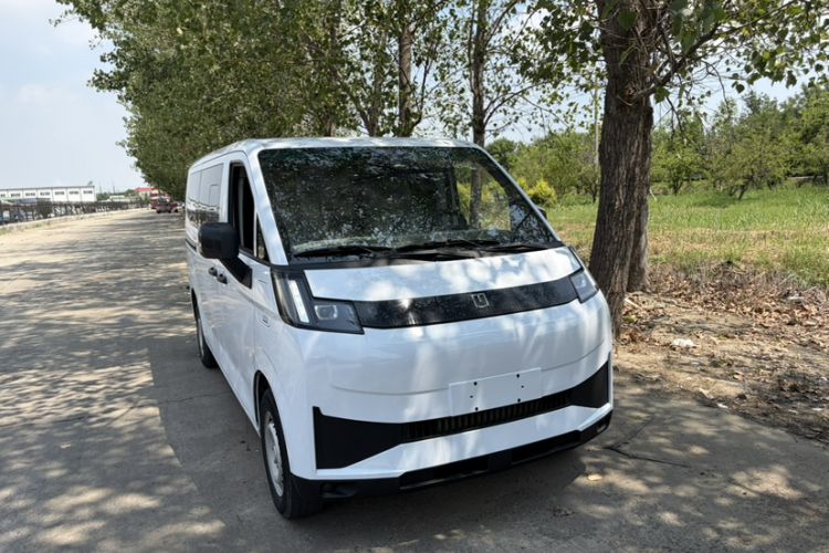 Used Farizon Xingxiang V 2025 Star Enjoy V7E Functional Edition Smart Wealth Edition Xuanwu 51.4 kWh Exterior 2