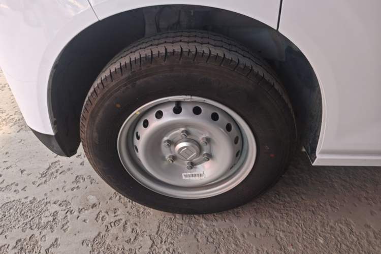 Used Farizon Xingxiang V 2025 Xingxiang V7E Smart Edition, Ewei 51.52 kWh Exterior 4
