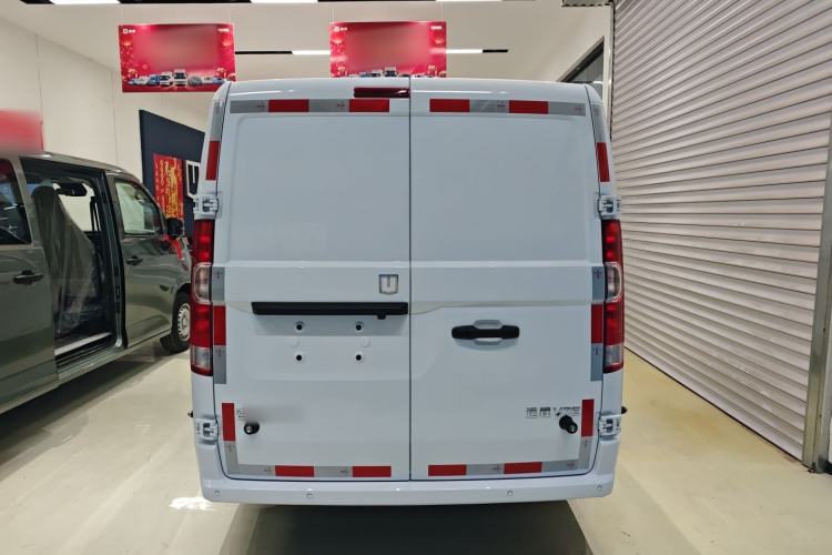 Used Farizon Xingxiang V 2025 Star Enjoy V7E Basic Model Exterior 4