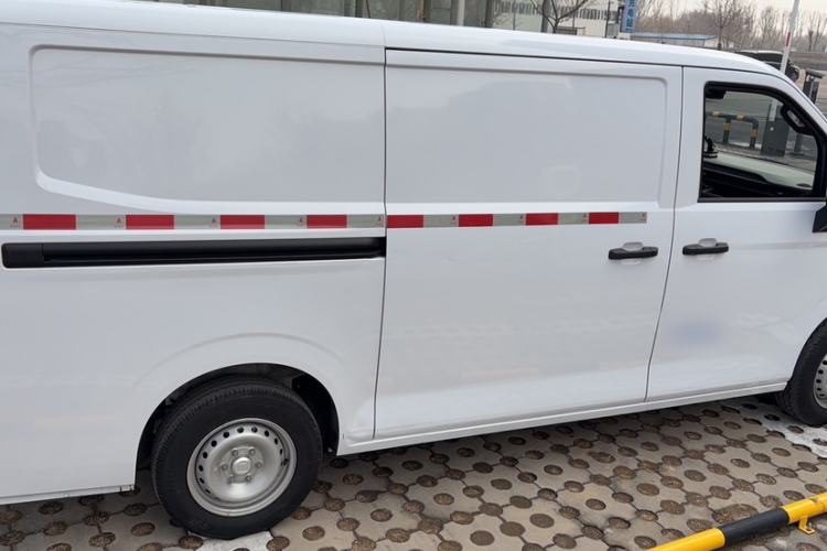 Used Farizon Xingxiang V 2025 Star Enjoy V7E Smart Wealth Edition Xuanwu 51.4 kWh Exterior 5