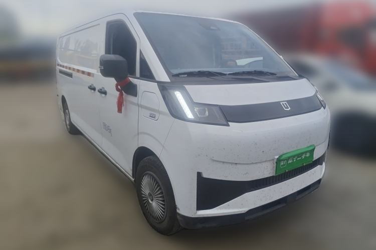 Used Farizon Xingxiang V 2025 V8E—Smart Edition 360km Front Right 45 Deg