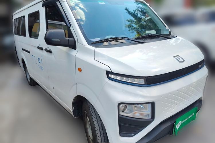 Used Farizon Xingxiang V 2025 Xingxiang V6E Xuanwu Wealth Creation Edition I Front Right 45 Deg
