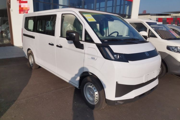 Used Farizon Xingxiang V 2025 Star Enjoy V7E Functional Edition Smart Edition Xuanwu 51.4 kWh Front Right 45 Deg