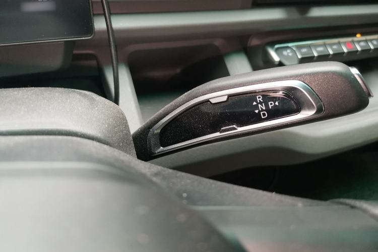 Used Farizon Xingxiang V 2025 Star Enjoy V7E Smart Edition Xuanwu 51.4 kWh Gear Lever