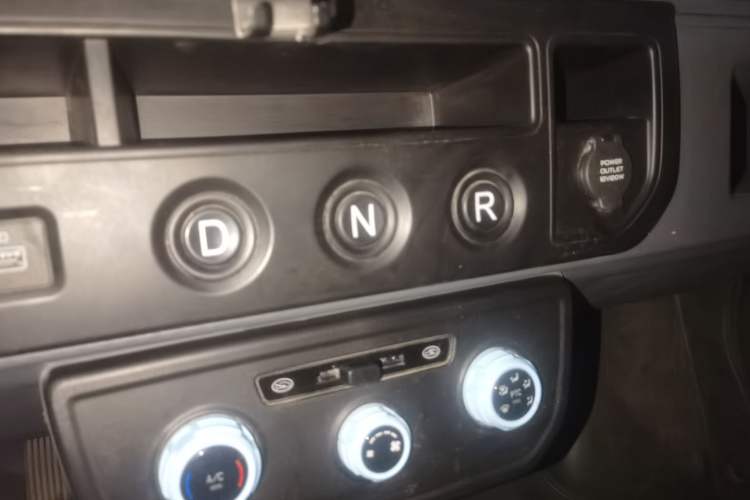 Used Farizon Xingxiang V 2025 Xingxiang V6E Xuanwu Wealth Creation Edition I Gear Lever