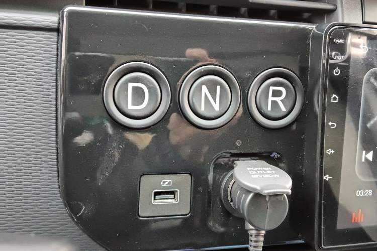 Used Farizon Xingxiang V 2025 Xingxiang V6E Xuanwu Wealth Creation Edition I Gear Lever