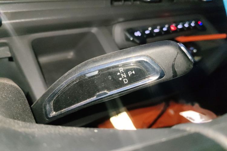 Used Farizon Xingxiang V 2025 Star Enjoy V7E Functional Edition Smart Edition Xuanwu 51.4 kWh Gear Lever