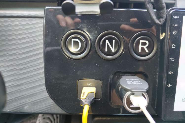 Used Farizon Xingxiang V 2025 Xingxiang V6E Xuanwu Wealth Creation Edition I Gear Lever