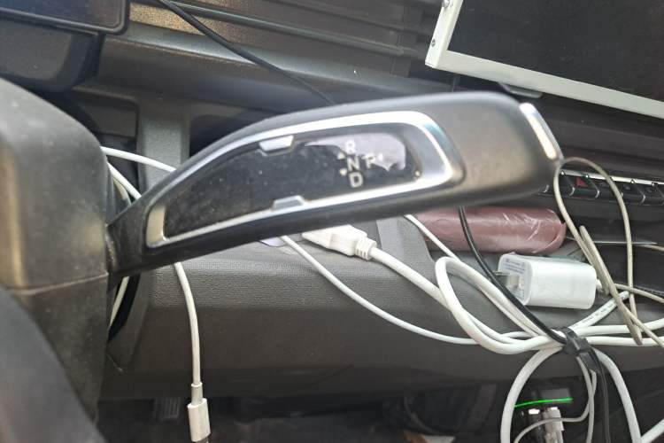 Used Farizon Xingxiang V 2025 Xingxiang V7E Functional Edition, Smart Edition, CATL 50.2kWh Gear Lever