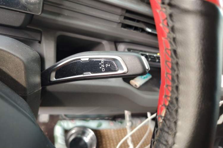 Used Farizon Xingxiang V 2025 Star Enjoy V7E Functional Edition Smart Edition Xuanwu 51.4 kWh Gear Lever