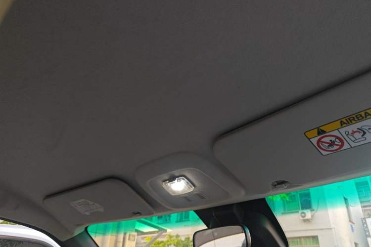 Used Farizon Xingxiang V 2025 Xingxiang V7E Functional Edition, Smart Edition, CATL 50.2kWh Headliner
