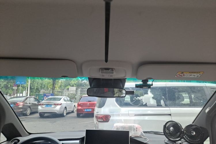 Used Farizon Xingxiang V 2025 Xingxiang V7E Functional Edition, Smart Edition, CATL 50.2kWh Headliner