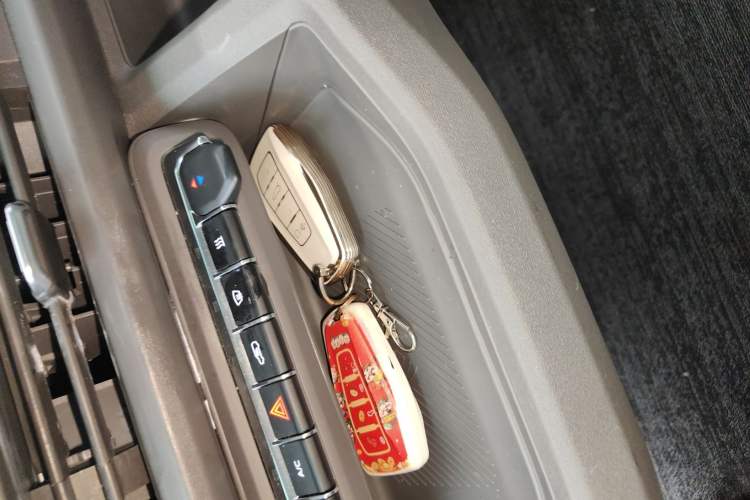 Used Farizon Xingxiang V 2025 Star Enjoy V7E Functional Edition Smart Edition Xuanwu 51.4 kWh Interior 1