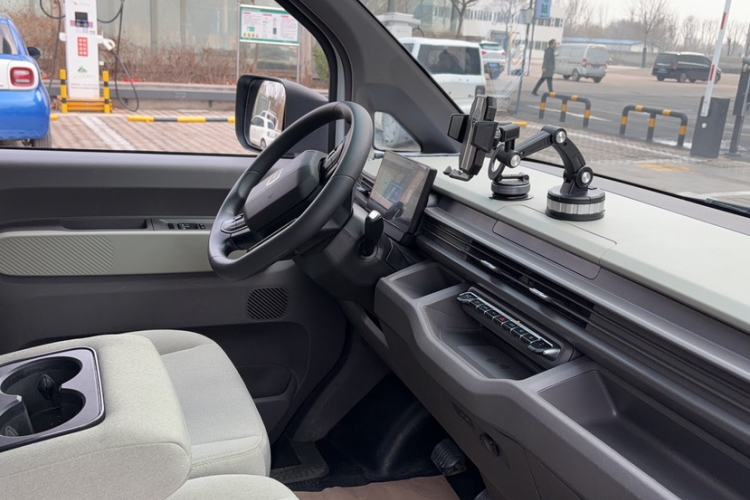 Used Farizon Xingxiang V 2025 Star Enjoy V7E Smart Wealth Edition Xuanwu 51.4 kWh Interior 2