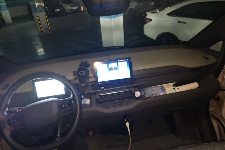 Used Farizon Xingxiang V 2025 Star Enjoy V7E Smart Wealth Edition Xuanwu 51.4 kWh Interior 2
