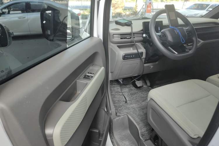 Used Farizon Xingxiang V 2025 Star Enjoy V7E Functional Edition Smart Edition Xuanwu 51.4 kWh Interior 3