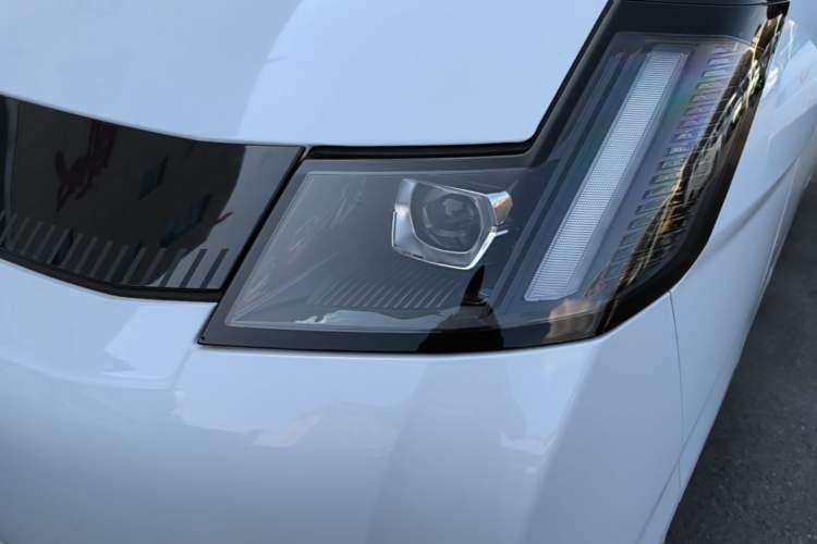 Used Farizon Xingxiang V 2025 Star Enjoy V7E Functional Edition Smart Edition Xuanwu 51.4 kWh Left Front Headlight