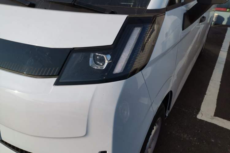 Used Farizon Xingxiang V 2025 Star Enjoy V7E Functional Edition Smart Edition Xuanwu 51.4 kWh Left Front Headlight