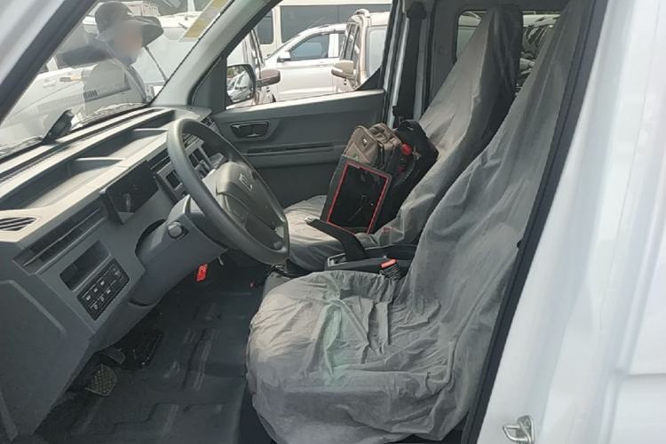 Used Farizon Xingxiang V 2025 Xingxiang V6E Xuanwu Wealth Creation Edition I Left Front Seat