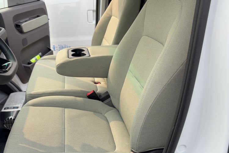 Used Farizon Xingxiang V 2025 Star Enjoy V7E Smart Wealth Edition Xuanwu 51.4 kWh Left Front Seat
