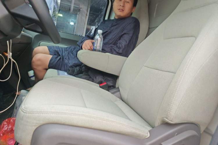 Used Farizon Xingxiang V 2025 Star Enjoy V7E Smart Edition Xuanwu 51.4 kWh Left Front Seat