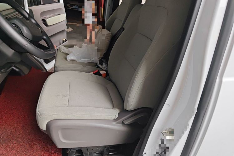 Used Farizon Xingxiang V 2025 Xingxiang V7E Functional Edition, Smart Edition, CATL 50.2kWh Left Front Seat