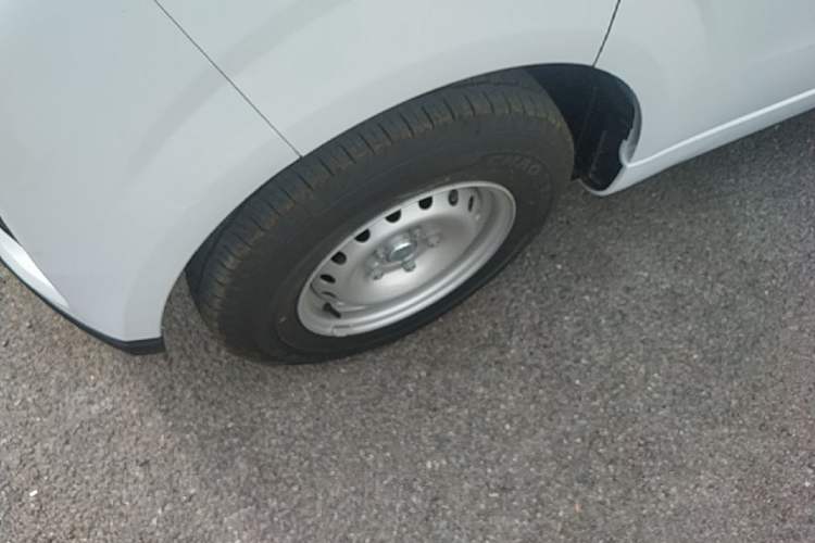 Used Farizon Xingxiang V 2025 Xingxiang V6E Xuanwu Wealth Creation Edition I Left Front Wheel Hub