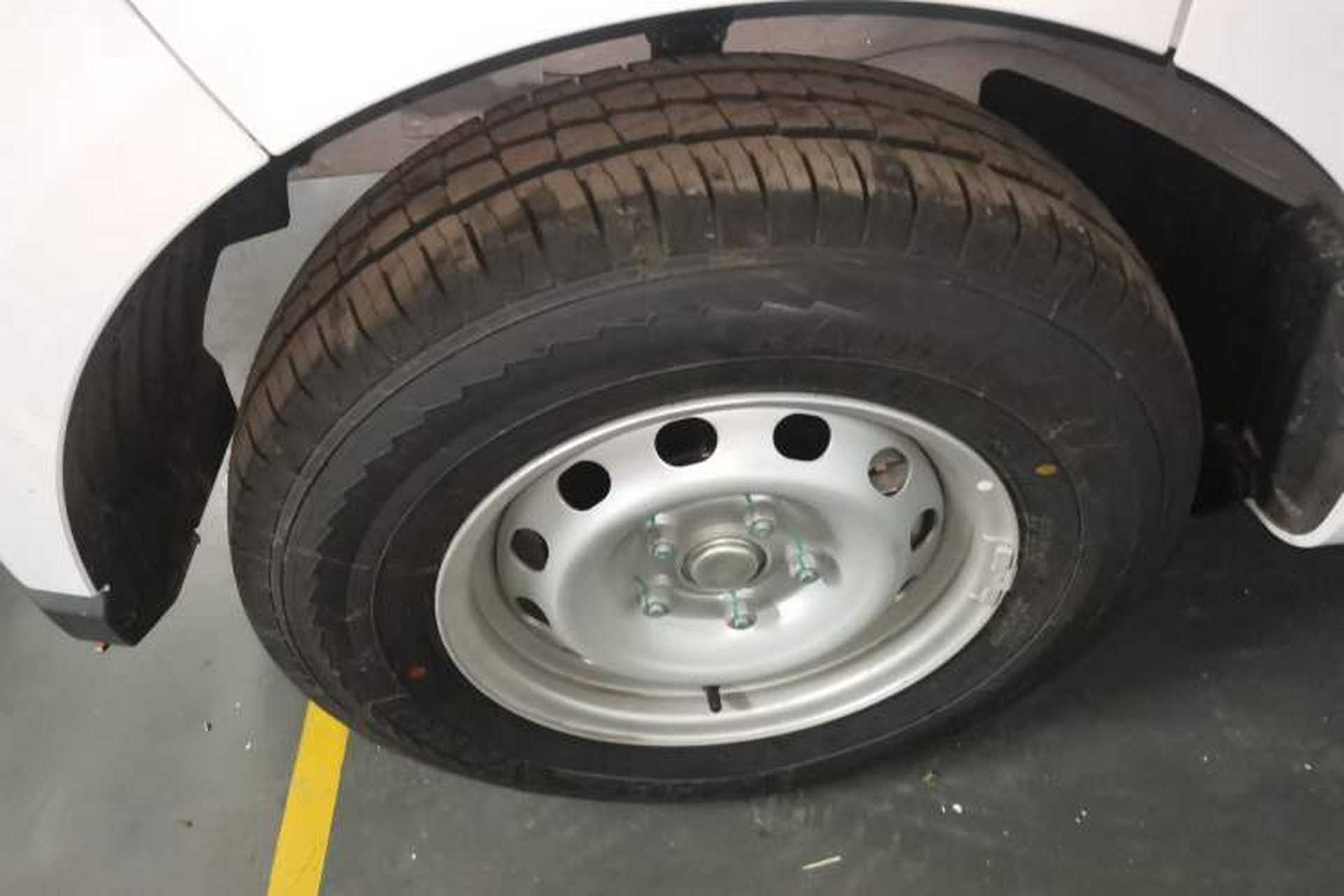 Used Farizon Xingxiang V 2025 Xingxiang V6E Xuanwu Wealth Creation Edition I Left Front Wheel Hub