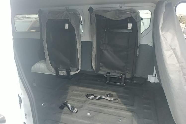 Used Farizon Xingxiang V 2025 Xingxiang V6E Xuanwu Wealth Creation Edition I Left Rear Seat