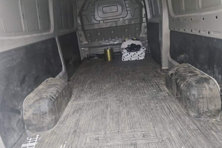 Used Farizon Xingxiang V 2025 V8E—Smart Edition 360km Left Rear Seat