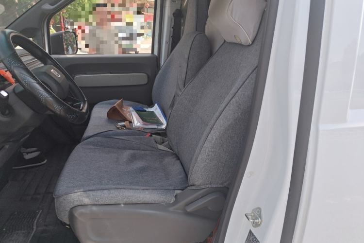 Used Farizon Xingxiang V 2025 Star Enjoy V7E Smart Edition Xuanwu 51.4 kWh Left Rear Seat